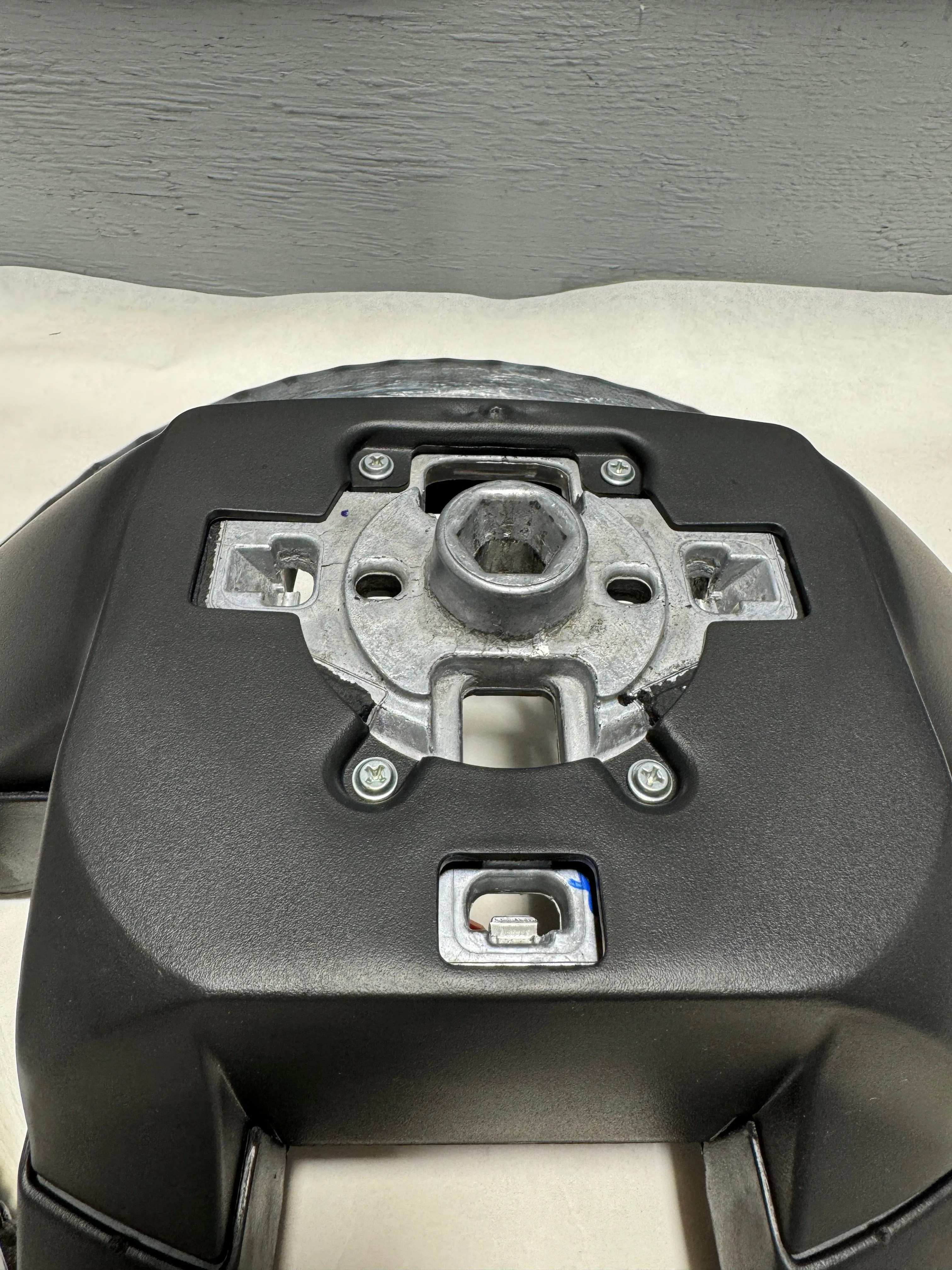 2013-2016 Ford F-250 F-350 Super Duty Black Leather Steering Wheel W/ Switches